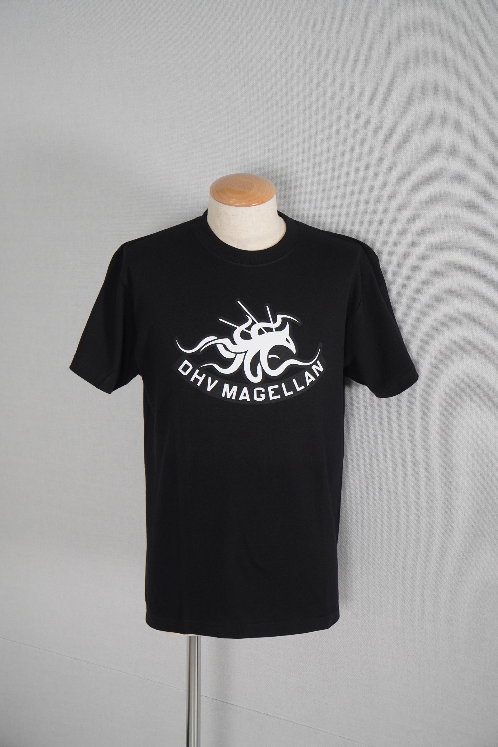 DEATH STRANDING 2 Tシャツ DHV MAGELLAN – KOJIMA PRODUCTIONS STORE