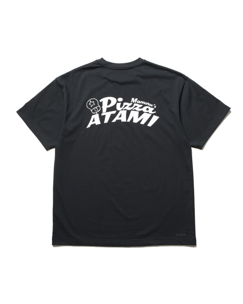 【2025年製 新品】 PIZZA 2: STRANDING F.C.R.B.×DEATH ATAMI KOJIMA – TEE ミュージシャン
